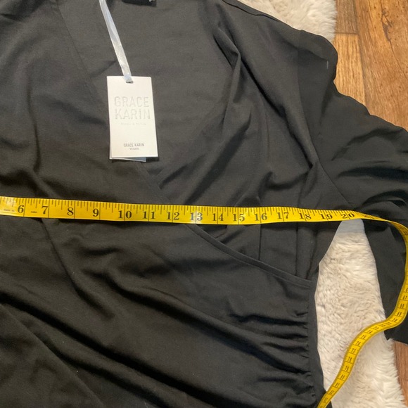 Grace Karin Blouse Size XL Black Wrap Flowy Sleeve V Neck Womens NWT - Picture 3 of 6